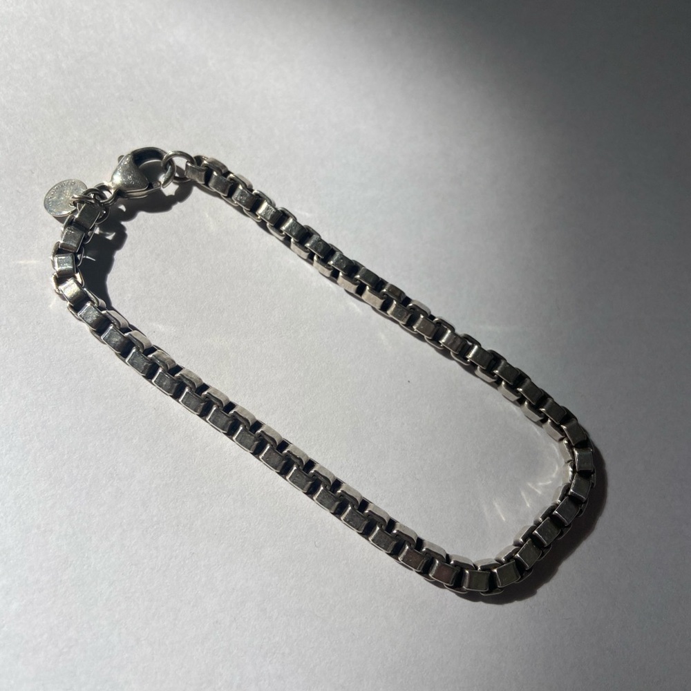 Tiffany & Co. Venetian link bracelet size 7.5”